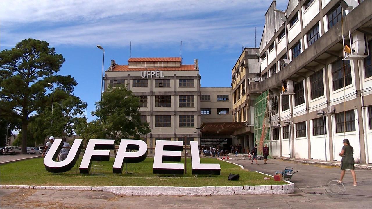 Capa do blog: UFPel formaliza convênios com universidades estrangeiras