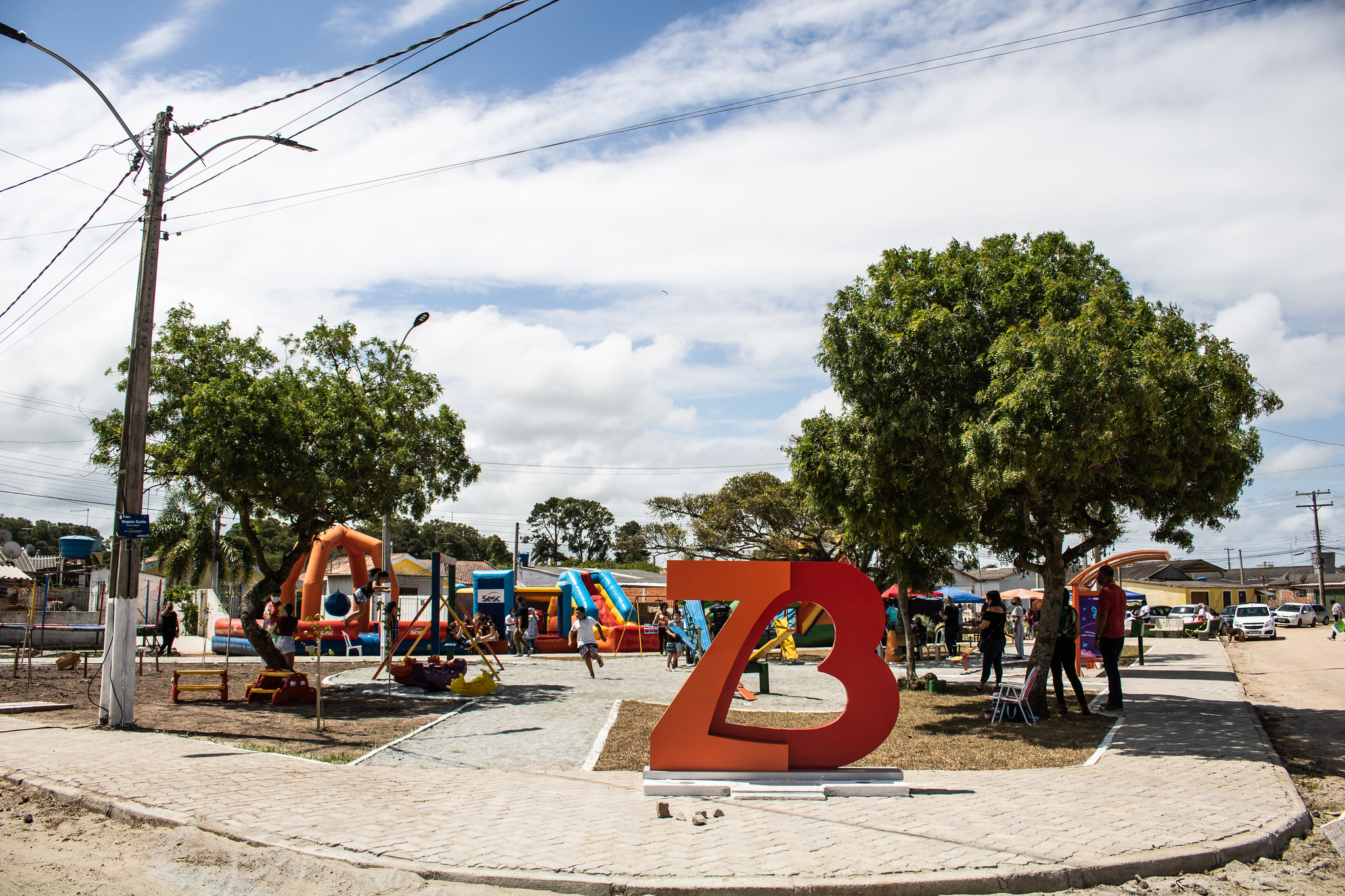 imagem: Comunidade da Z3 ganha nova Praça Olegário Costa